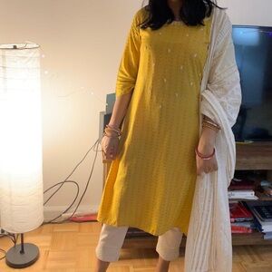 W festive embroidered Indian, Pakistani kurta set with dupatta